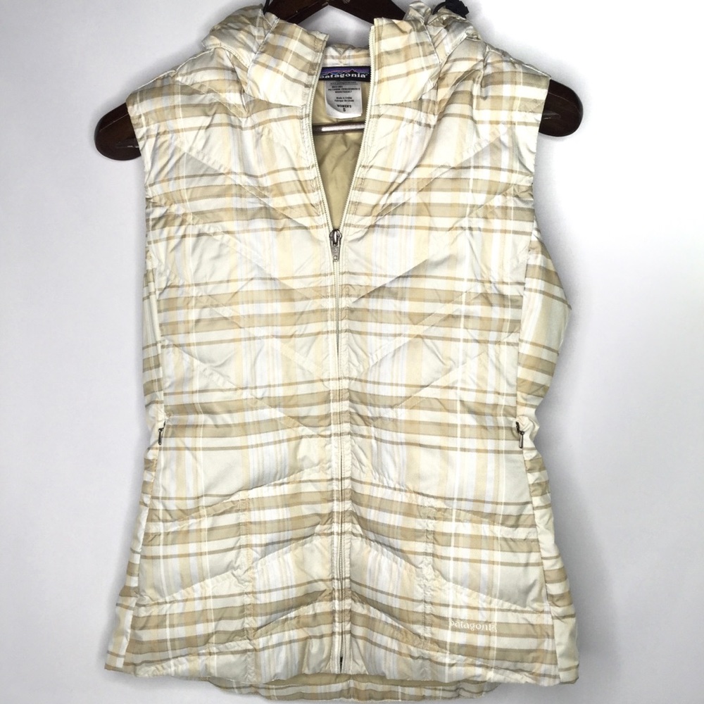 Patagonia Women’s Hooded Puff Vest Size Small